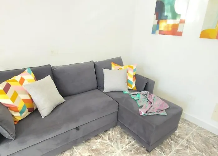 Semesterbostad Relax Santa Marta, Wifi Free & Big Terrace